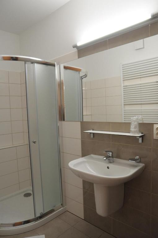 Hotel Kaskada Ledeč nad Sázavou Rum bild