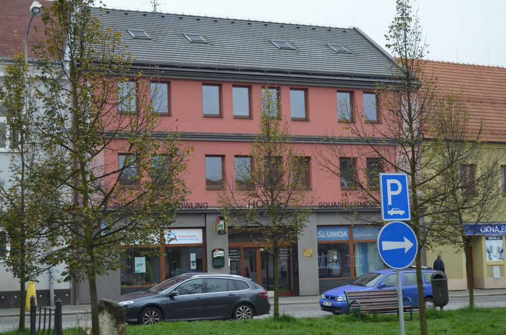 Hotel Kaskada Ledeč nad Sázavou Exteriör bild